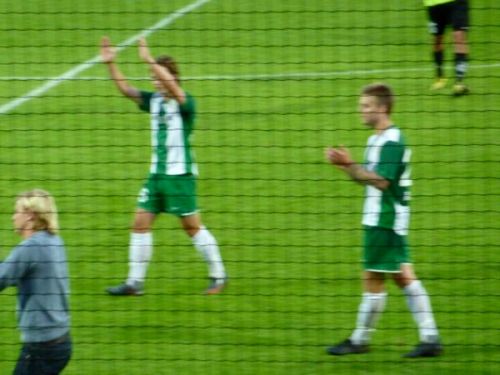 Hammarby players thanking the fans
