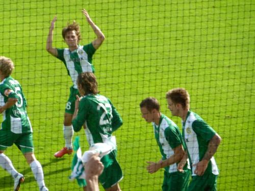 Hammarby players celebrate the equalizer